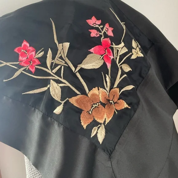 Embroidered black scarf shawl event wrap - Picture 2 of 8